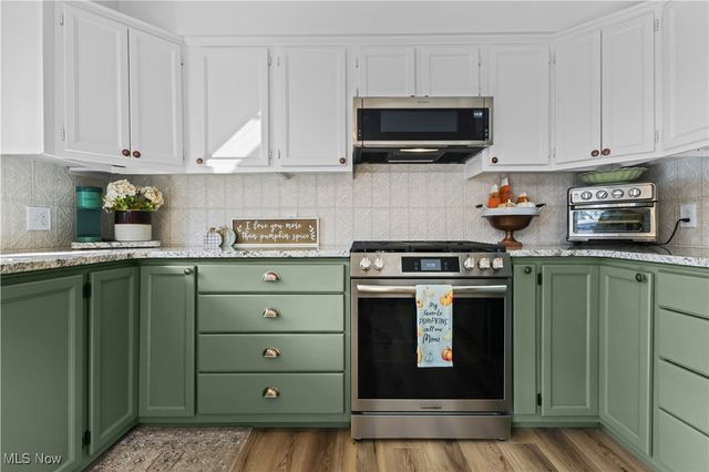 2110 Edmar Street, Louisville, OH 44641