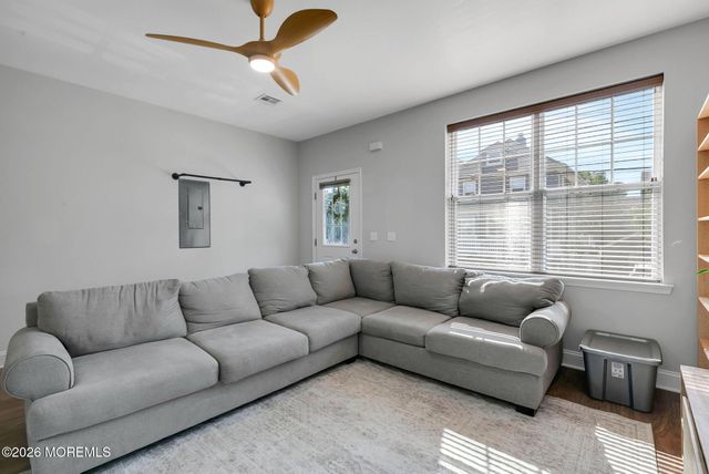 88 Seadrift Avenue, Highlands, NJ 07732