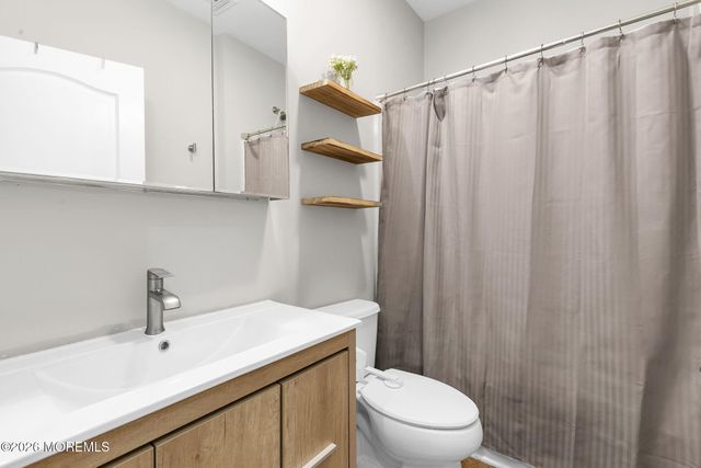 88 Seadrift Avenue, Highlands, NJ 07732