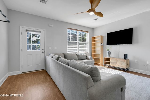 88 Seadrift Avenue, Highlands, NJ 07732