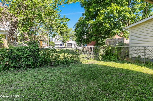 88 Seadrift Avenue, Highlands, NJ 07732