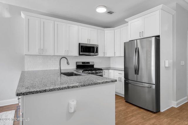 88 Seadrift Avenue, Highlands, NJ 07732