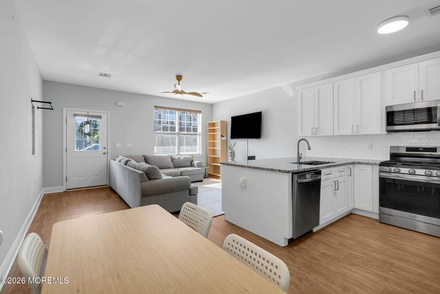 88 Seadrift Avenue, Highlands, NJ 07732