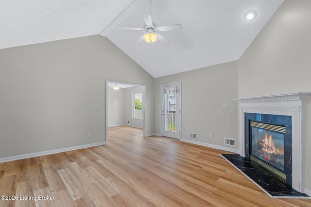 7101 Village Gate Trace, Louisville, KY 40291