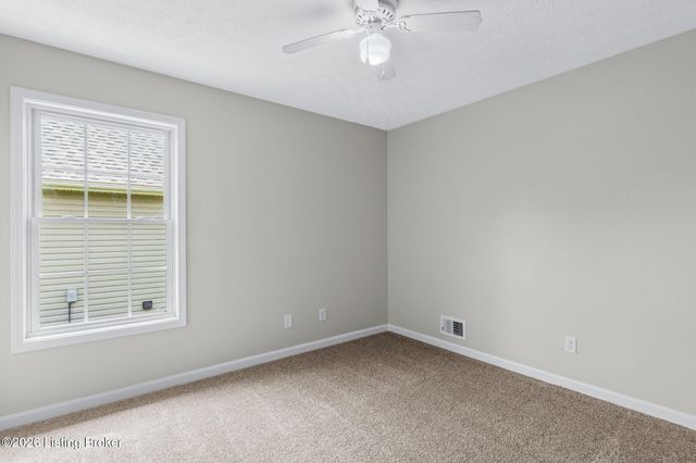 7101 Village Gate Trace, Louisville, KY 40291
