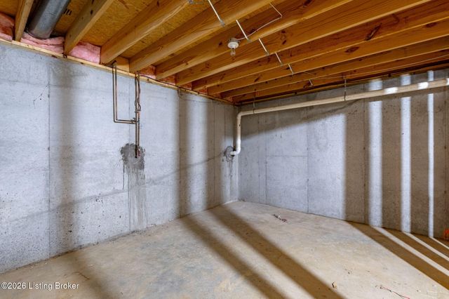 7101 Village Gate Trace, Louisville, KY 40291