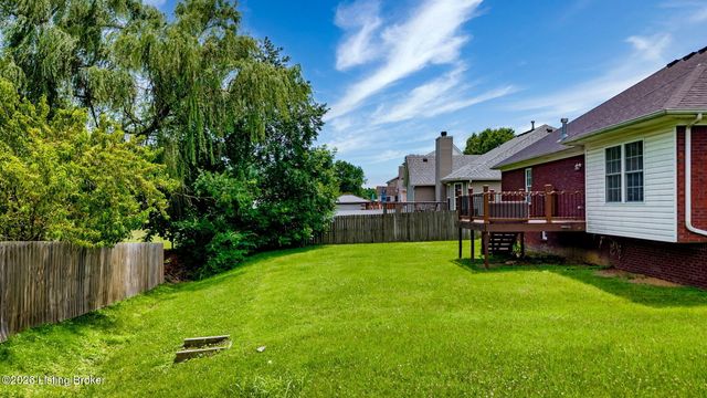 7101 Village Gate Trace, Louisville, KY 40291