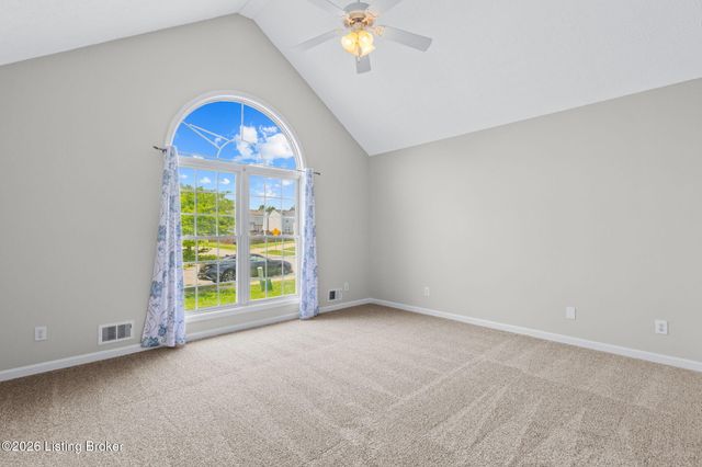 7101 Village Gate Trace, Louisville, KY 40291