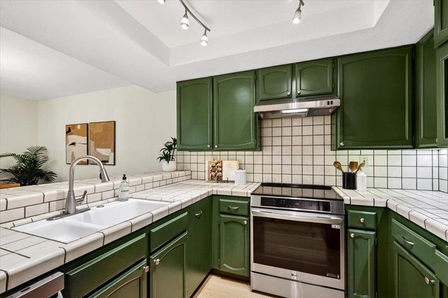 2931 Leotar Circle, Santa Cruz, CA 95062
