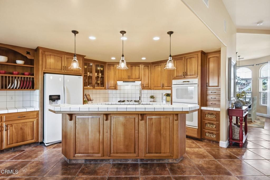 Image 20 of property listing at 15331 Mabel Court, Bakersfield, CA 93314