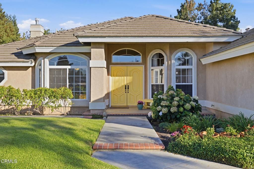 Image 5 of property listing at 15331 Mabel Court, Bakersfield, CA 93314