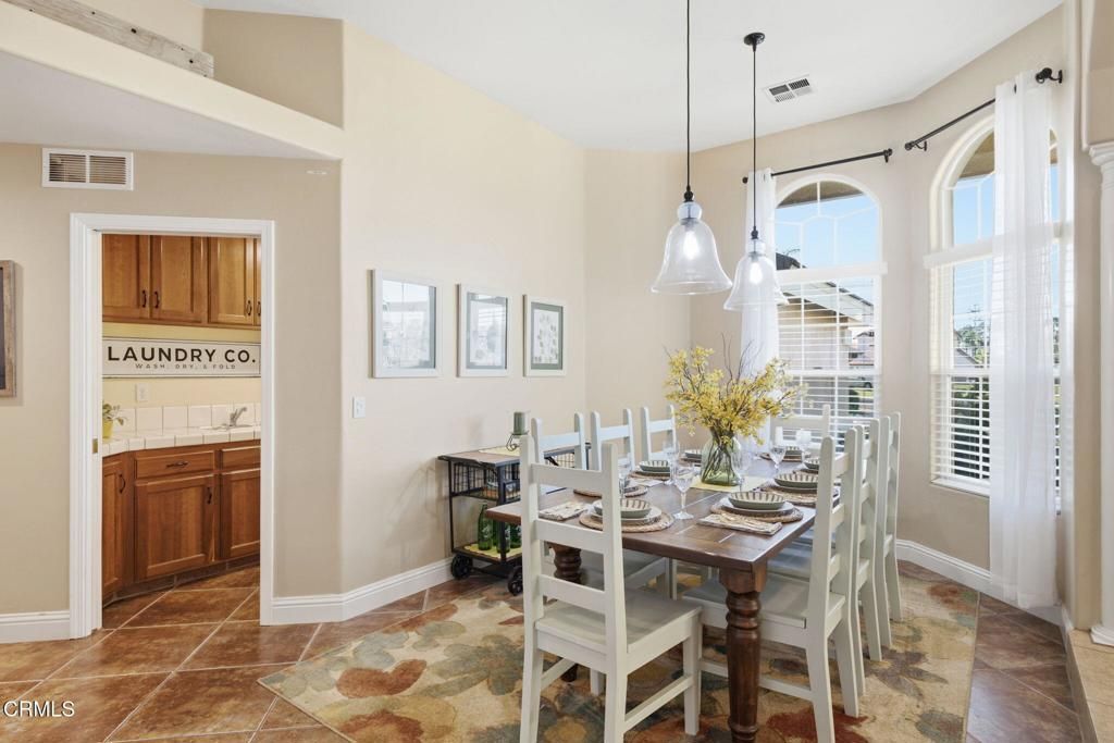 Image 7 of property listing at 15331 Mabel Court, Bakersfield, CA 93314