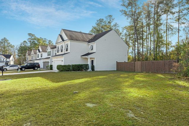 127 Lakestone Road, Moncks Corner, SC 29461