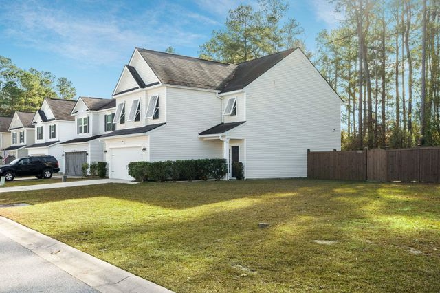 127 Lakestone Road, Moncks Corner, SC 29461