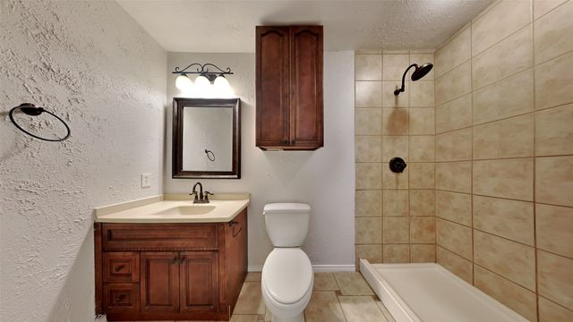 4708 Roberts Drive, The Colony, TX 75056