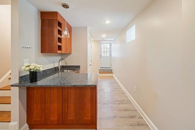 37 Sheridan Ave 1, Medford, MA 02155
