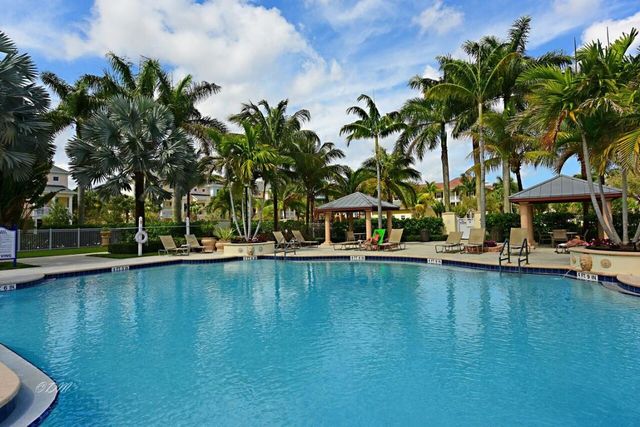 224 Murcia Drive 303, Jupiter, FL 33458