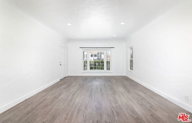 1032 S Orange Drive, Los Angeles, CA 90019