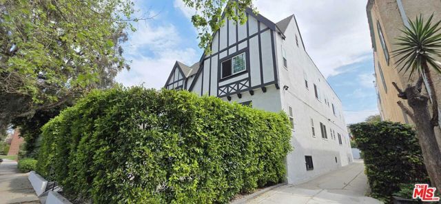 1032 S Orange Drive, Los Angeles, CA 90019