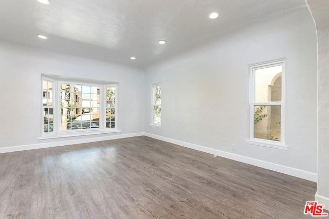 1032 S Orange Drive, Los Angeles, CA 90019