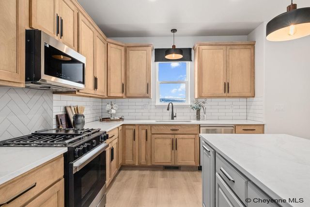 5323 SULLIVAN ST, Cheyenne, WY 82009