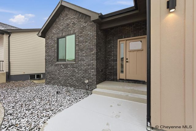 5323 SULLIVAN ST, Cheyenne, WY 82009