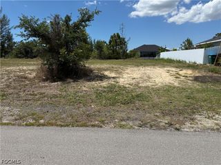 1903 NW 13th TER, Cape Coral, FL 33993