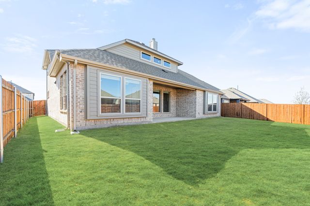 1006 Stonehaven Drive, Justin, TX 76247