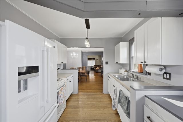 1408 46th Street, Des Moines, IA 50311