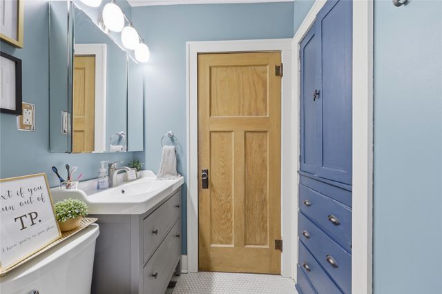 1408 46th Street, Des Moines, IA 50311