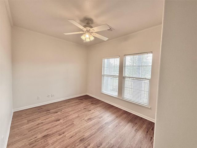 289 Heatherwood DR, Driftwood, TX 78619