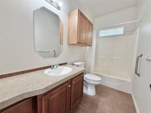 289 Heatherwood DR, Driftwood, TX 78619
