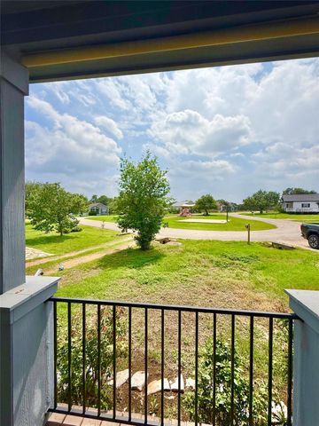 289 Heatherwood DR, Driftwood, TX 78619