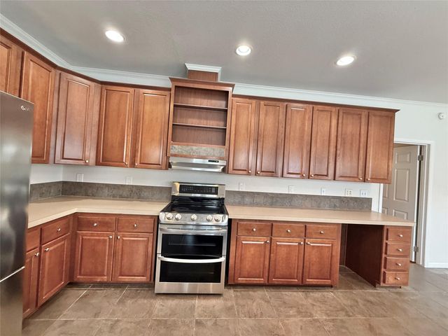 289 Heatherwood DR, Driftwood, TX 78619