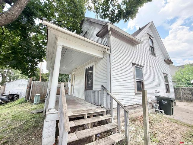 3011 Walnut Court, Lincoln, NE 68503