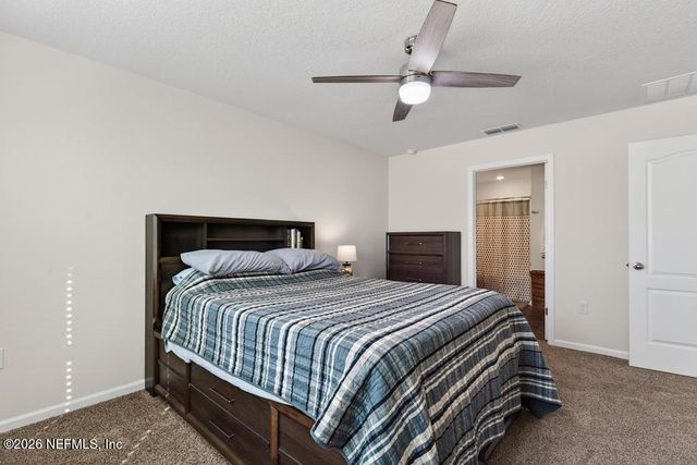 65138 FOREST GLEN Lane, Yulee, FL 32097