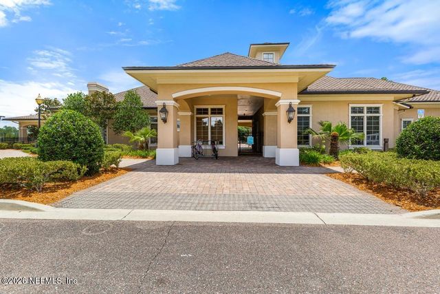 65138 FOREST GLEN Lane, Yulee, FL 32097