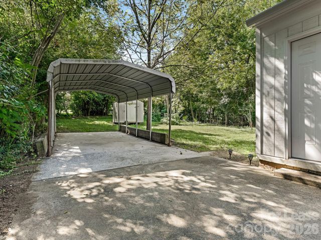 2909 Southwest Boulevard, Charlotte, NC 28216