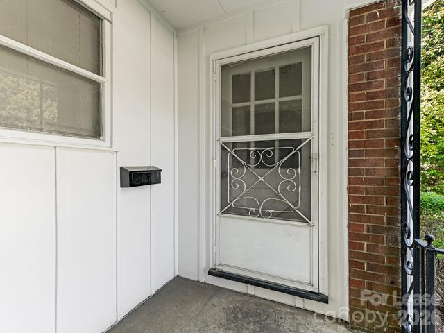 2909 Southwest Boulevard, Charlotte, NC 28216