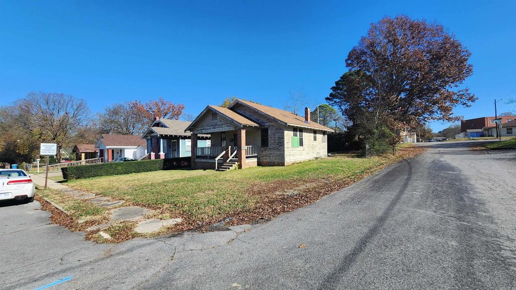 2323 S Valmar, Little Rock, AR 72204