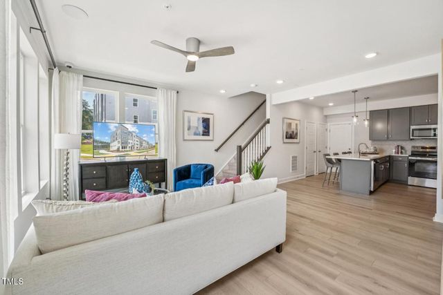 620 Hedrick Ridge Road 110, Cary, NC 27519