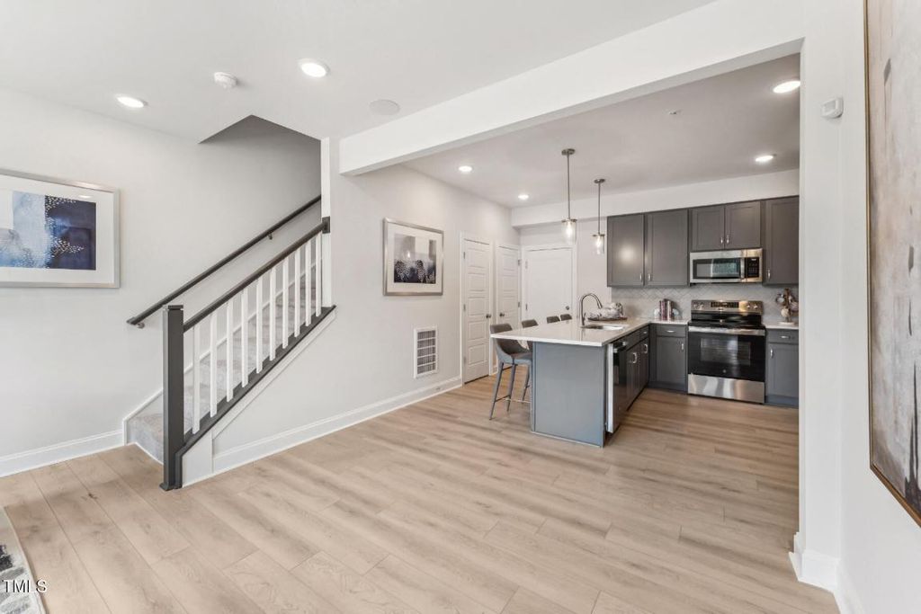 620 Hedrick Ridge Road 110, Cary, NC 27519