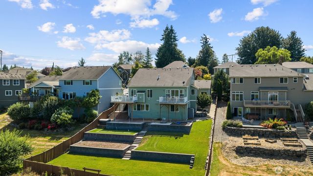 2915 219th Avenue E, Lake Tapps, WA 98391