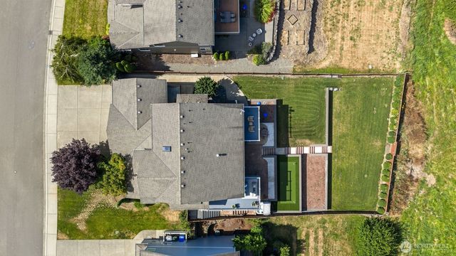 2915 219th Avenue E, Lake Tapps, WA 98391