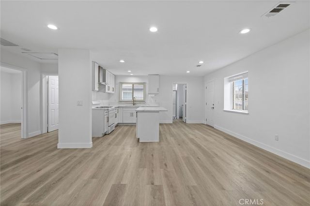 728 N Euclid Street, Santa Ana, CA 92703