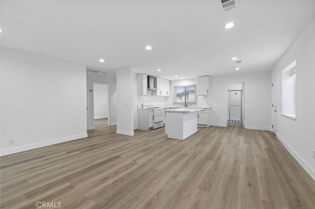 728 N Euclid Street, Santa Ana, CA 92703