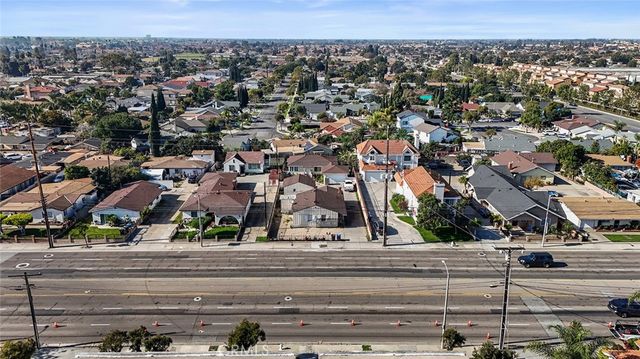 728 N Euclid Street, Santa Ana, CA 92703