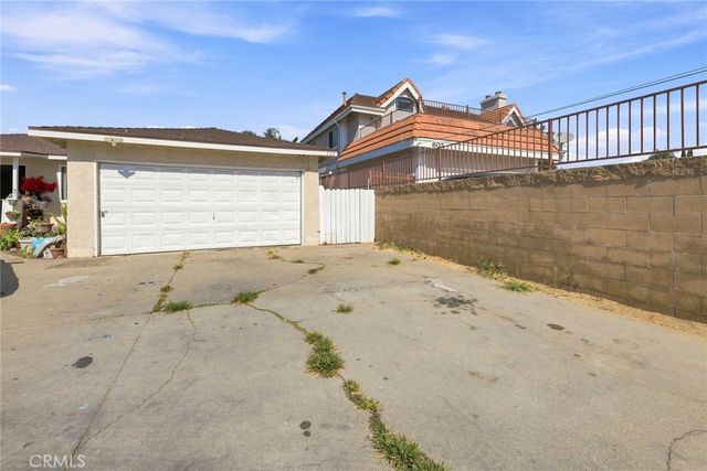 728 N Euclid Street, Santa Ana, CA 92703