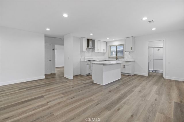 728 N Euclid Street, Santa Ana, CA 92703