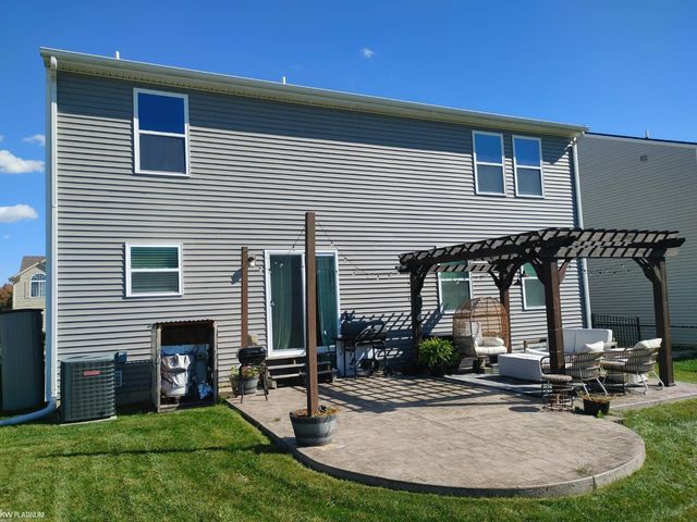 58867 Virginia Circle, New Haven, MI 48048